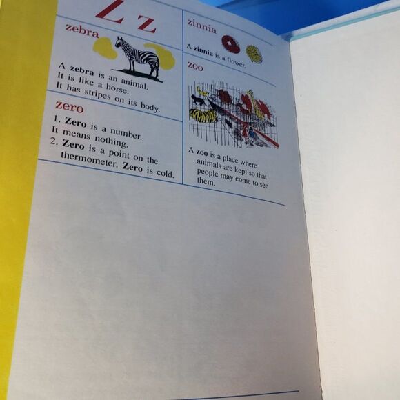 Vintage Blue The Giant Picture Dictionary For Boys & Girls Book England Pub HB - Picture 6 of 10